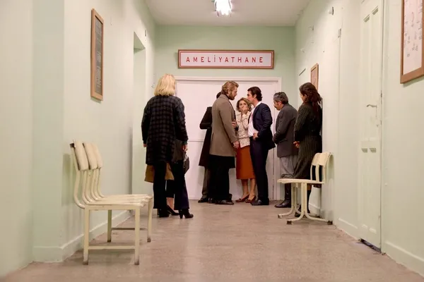 bir-zamanlar-cukurova-118-bolum-fragmani-yurekleri-agza-getirdi-haminne-oldu-mu-1639694652264.jpg Bir Zamanlar Çukurova 118. bölüm fragmanı yürekleri ağza getirdi! Haminne öldü mü?-5