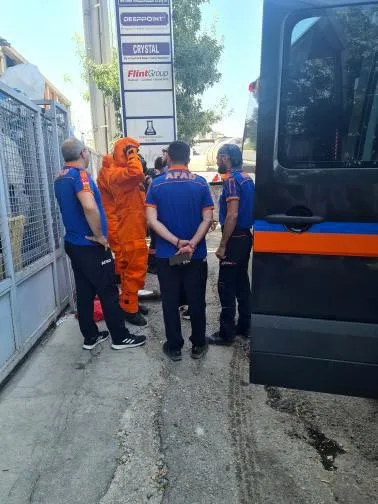 ankarada-temizlik-ve-hijyen-urunleri-ureten-is-yerinde-patlama-1688554141110.jpg Ankara'da temizlik ve hijyen ürünleri üreten iş yerinde patlama-4