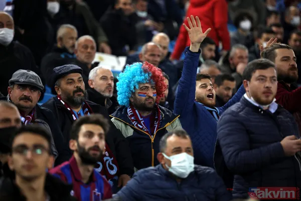 Lider Trabzon'a taraftarından tam destek! Trabzonspor - Gaziantep FK maçından renkli görüntüler... - 16