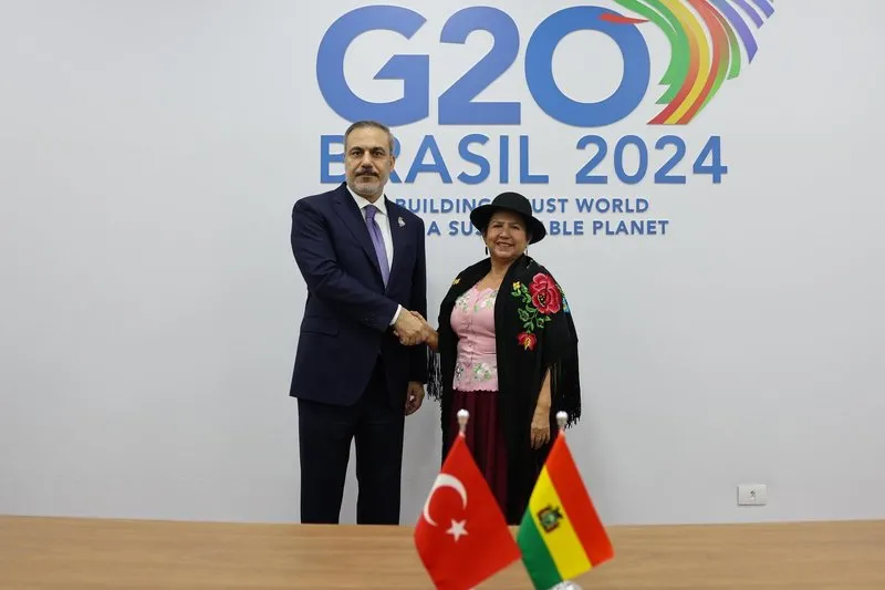 Dışişleri Bakanı Hakan Fidan Rio de Janeiro'da düzenlenen G20 Dışişleri Bakanları Toplantısı marjında Bolivya Dışişleri Bakanı Celinda Sosa Lunda ile görüştü