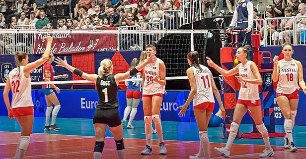 Filenin Sultanları Avrupa Voleybol Şampiyonası’nda 3’te 3 yaptı