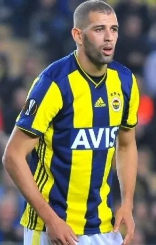 Islam Slimani, Olympique Lyon'a transfer oldu