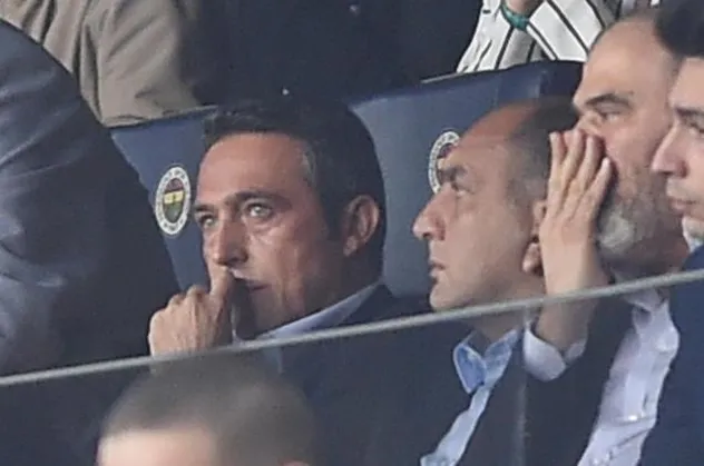 Kadıköy'de Başkan Ali Koç'a büyük tepki