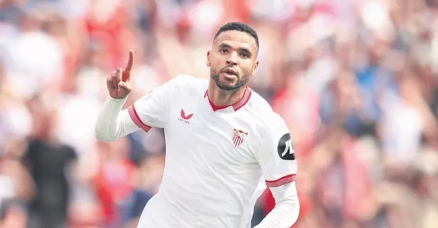 Roma ile En-Nesyri yarışı