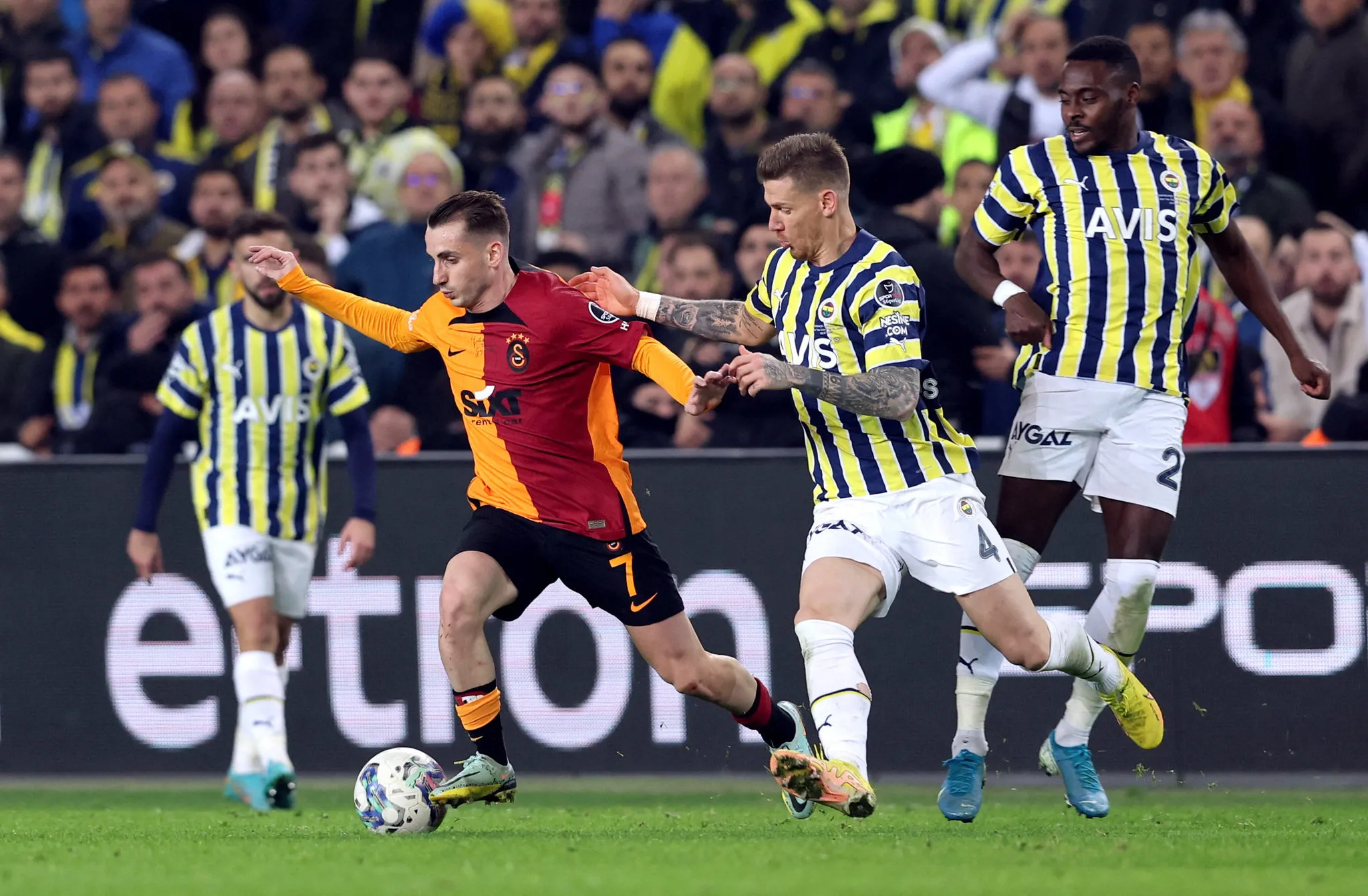 Galatasaray'da ayrılık! Rekor bonservisle gidecek - 12