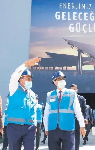 Türkiye'nin ilk ve tam entegre güneş paneli üretim fabrikasında 1.400 kişiye istihdam