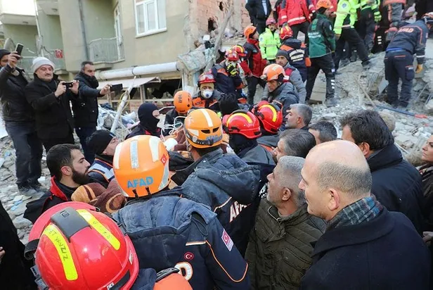 Son dakika: Elazığ Sivrice merkezli 6.8'lik deprem sonrası Bakan Soylu, Kurum ve Koca'dan açıklama! İşte bölgeden son durum-1