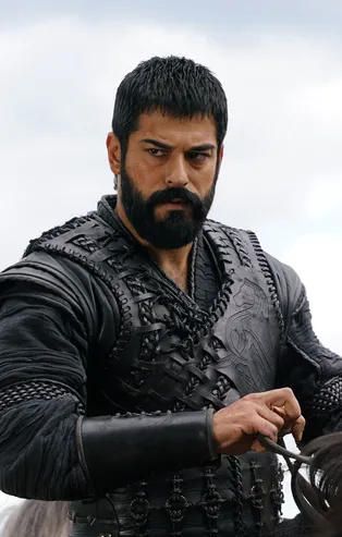 Kuruluş Osman 33. yeni bölümde Kayı Obası’nda kılıçlar çekiliyor, Selcan Hatun geri geliyor! Son bölümde neler oldu?