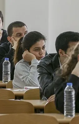 Milyonlarca öğrenci nefesini tuttu!