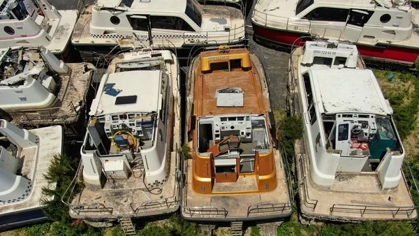 CHP'li İBB Başkanı Ekrem İmamoğlu'ndan bir skandal hamle daha! Mevcut deniz taksileri otoparkta çürütüp yenilerini alacağını söyledi!-6