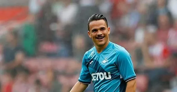 Roque Mesa Genoa yolunda