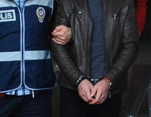 Adliyede altın vurgunu! 2 kilo ziynet ve binlerce dolar buhar oldu