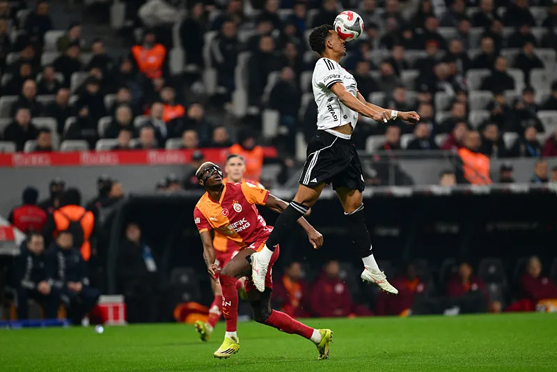 Spor yazarları Beşiktaş - Galatasaray derbisini değerlendirdi! "İnanılmaz acemi" - 24