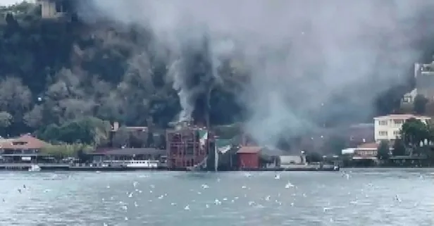 Beykoz Anadolu Hisarı'nda iş yeri yangını: Dumanlar Boğazı kapladı