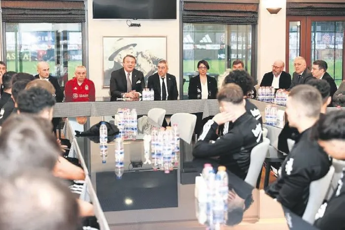 Kayseri maçında sakatlanan Nicolas Pepe Afrika Kupası'nı kaçırabilir-5