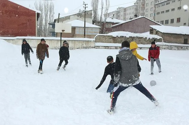 Ağrı'da okullar tatil mi? Valilik duyurdu