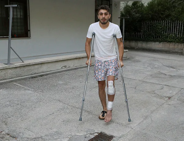 ankarada-ciftlesmesi-icin-verdigi-kedisini-ararken-bacagindan-vuruldu-1602058473219.jpg Ankara'da çiftleşmesi için verdiği kedisini ararken bacağından vuruldu-3