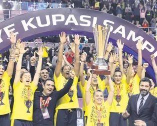 Kupa kraliçesi Fenerbahçe