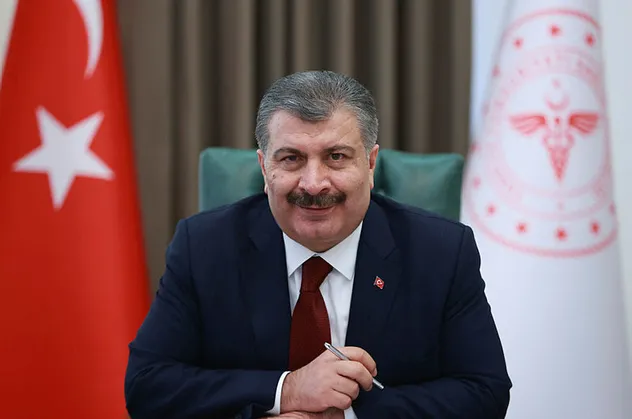 Sağlık Bakanı Fahrettin Koca takipçisine yanıt verdi! Binlerce kişi paylaştı