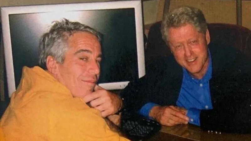 Bill Clinton'a jakuzi kıskacı: Kapalı kapılar ardında epstein sorgusu-6