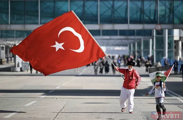BÜYÜK FİLİSTİN MİTİNGİ! 7'den 70'e milyonlarca vatandaş Atatürk Havalimanı'na akın etti! - 12