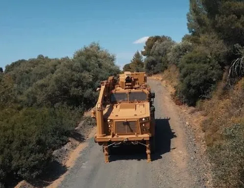 Mehmetçiğin yeni yardımcısı METİ sahada