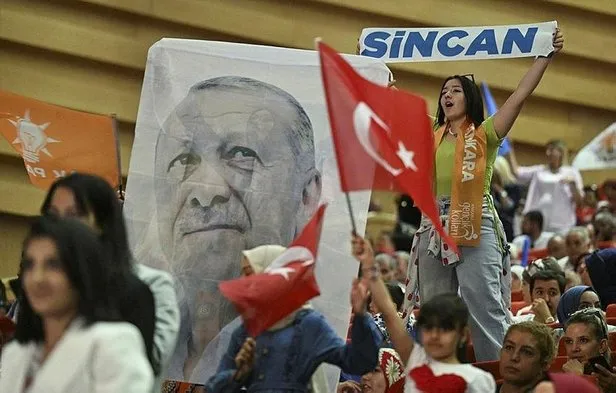 ak-parti-22-kurulus-yil-donumu-programinda-samimi-anlar-1692896339507.jpeg