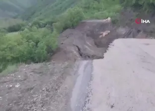 Amasya’da 200 metrelik dev heyelan!