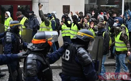 Paris’te sarı yeleklilere polis müdahalesi