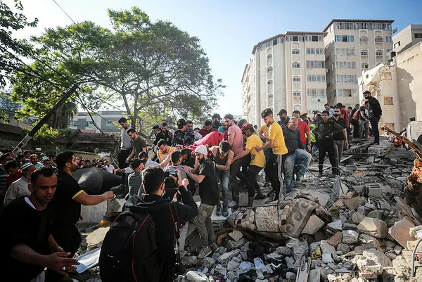 isgalci-teroristler-insanlik-sucu-isliyor-israil-gazzeyi-vurdu58-cocuk-34-kadin-192-sehit-1621180653347.jpg İşgalci teröristler insanlık suçu işliyor! İsrail, Gazze'yi vurdu: 58 çocuk, 34 kadın 192 şehit-3