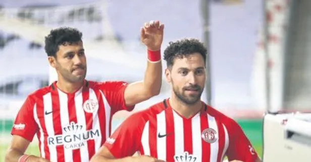 Antalya 3 puanı 3 golle kazandı