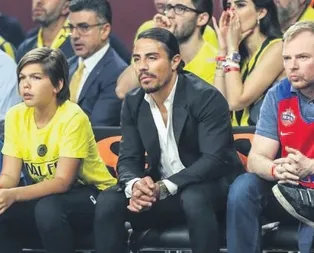 Sinan Erdem’deki finalde yıldızlar geçidi!