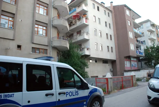 Balkondan düşen minik Poyraz hayatını kaybetti-2