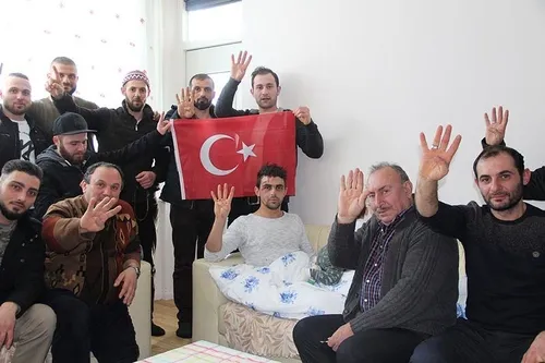 "Hollanda polisi bize köpeklerle saldırdı"-2