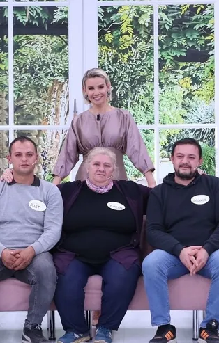 33 yıl sonra annesine kavuşmuştu! Görme engelli İbrahim'e Esra Erol'dan bir müjde daha! Stüdyo yine gözyaşlarına boğuldu