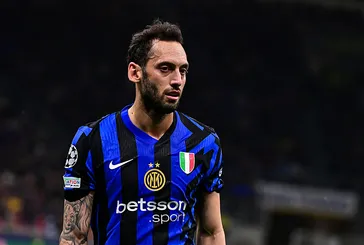 Soruşturma sonrası Hakan Çalhanoğlu'na maç ve para cezası