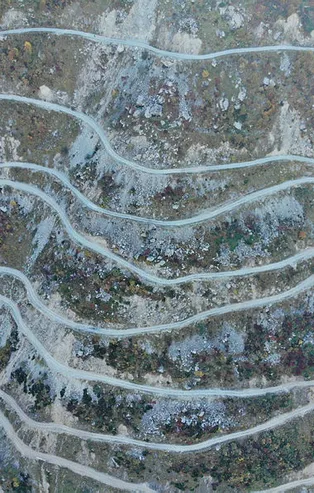 Burada araç kullanmak yürek ister! İşte Bayburt-Trabzon arasındaki dünyanın en tehlikeli yolu