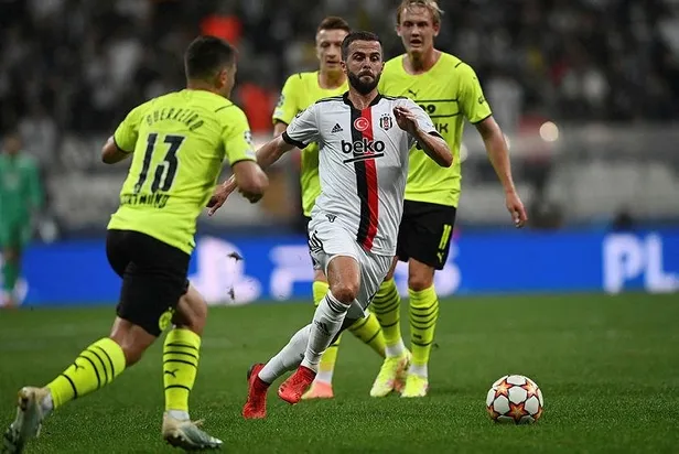 Beşiktaş Antalya deplasmanında! Kartal'ın en büyük silahı Pjanic-4