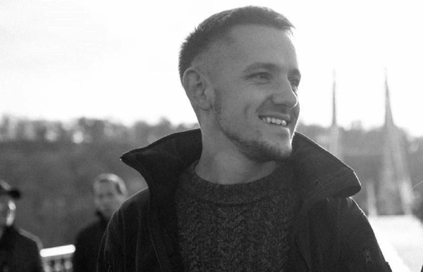 ukraynali-gazeteci-maksim-medinsky-harkovda-rus-ordusu-ile-cikan-catismalarda-oldu-1651956773635.jpeg Ukraynalı gazeteci Maksim Medinsky, Harkov’da Rus ordusu ile çıkan çatışmalarda öldü-1