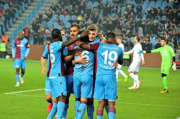 Trabzonspor kupada gol oldu yağdı (MS: Trabzonspor 5-0 BB Erzurumspor)