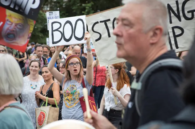 ABD Başkanı Donald Trump Londra'da protestoyla karşılandı