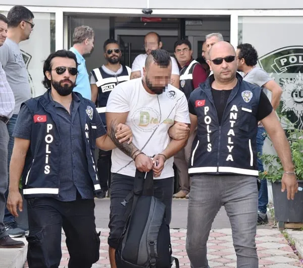 Akılalmaz tuzak! FETÖ ve müstehcen görüntüleri kullanıp gurbetçileri dolandırmışlar-8