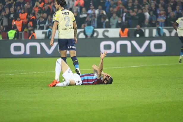 sampiyon-lideri-devirdi-trabzonspor-2-0-fenerbahce-mac-sonucu-ozet-1671907044452.jpeg Şampiyon lideri devirdi! Trabzonspor 2-0 Fenerbahçe (MAÇ SONUCU-ÖZET)-17