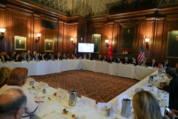 Son dakika: Hazine ve Maliye Bakanı Berat Albayrak'tan flaş açıklama: İhtiyaç halinde bankalara gereken desteğe hazırız-2