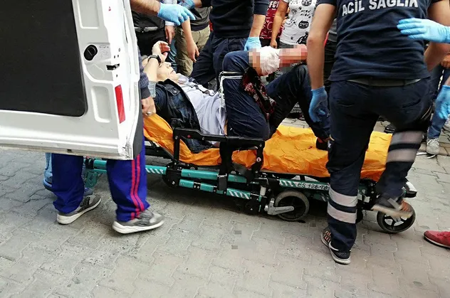 İstanbul'da sokak ortasında dehşet!