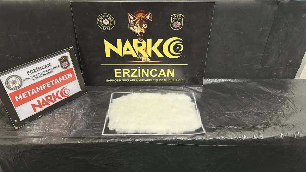1789657049398.jpeg Doğu'dan batıya zehir sevkiyatı hastanede bitti: Midesinden tam 367 gram uyuşturucu çıktı-3