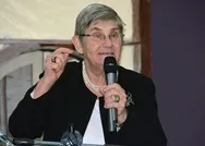 BÜYÜK TUZAK! Zehir yediriyorlar diyerek açıkladı! İnsanlardan gizliyorlar! Sakın tüketmeyin