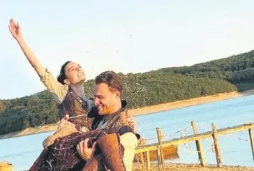Kerem Bürsin ve Melis Sezen'in başrolünü paylaştığı filmden özel kareler!