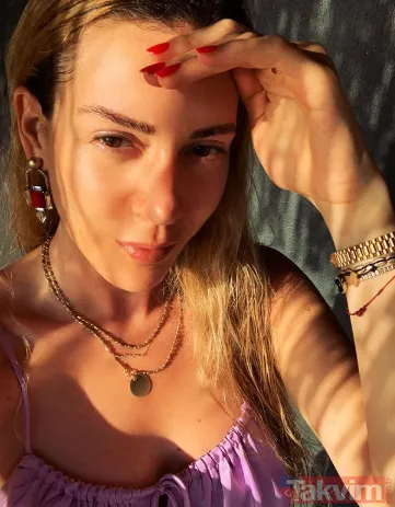 Bahar Candan göğüs frikiği ile 'pes' dedirtti! Bornozuyla video çeken skandallar kraliçesi Bahar Candan... - 41