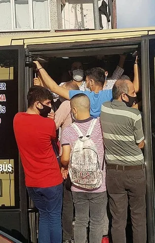 İstanbul Küçükçekmece'de maskeli izdiham: Minibüste tıka basa yolculuk pes dedirtti